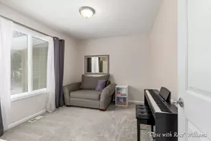 8531 Twin Lakes Dr, Jenison, MI 49428 - Photo 17