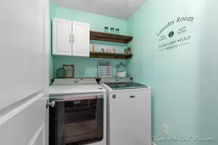 8531 Twin Lakes Dr, Jenison, MI 49428 - Photo 19