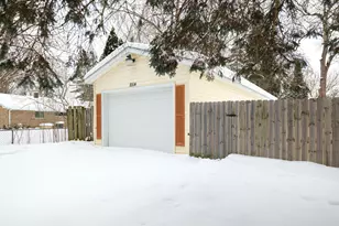 2716 Lomond Dr, Kalamazoo, MI 49008 - Photo 27