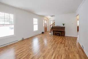 2716 Lomond Dr, Kalamazoo, MI 49008 - Photo 13