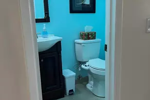 29077 Tiffany Dr W, Southfield, MI 48034 - Photo 9