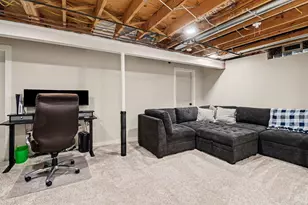 4275 Hunters Cir W, Canton, MI 48188 - Photo 25