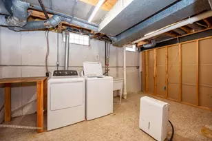 1656 Walnut Ridge Cir, Canton, MI 48187 - Photo 41