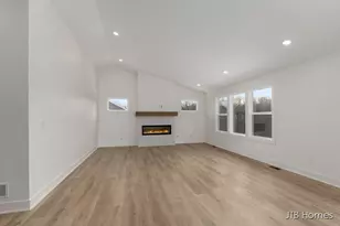 5940 Valley Point Dr SE, Caledonia, MI 49316 - Photo 5