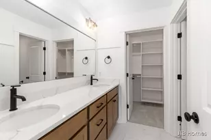 5940 Valley Point Dr SE, Caledonia, MI 49316 - Photo 15