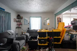 534 Isbell St, Lansing, MI 48910 - Photo 3