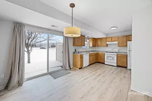 3557 Greenly Ct, Holland, MI 49424 - Photo 9