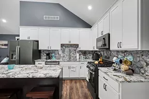 86 Nash St, Sparta, MI 49345 - Photo 7