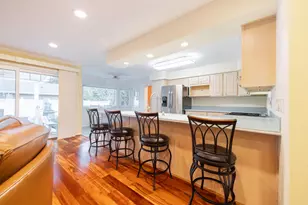 26036 Parke Ln, Grosse Ile, MI 48138 - Photo 9