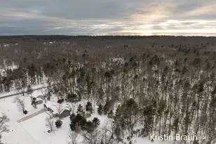 3023 Angelwood Dr, Muskegon, MI 49445 - Photo 9