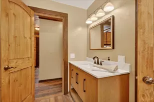 724 Spruce Hollow Dr, Middleville, MI 49333 - Photo 31