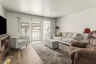 5646 Leisure S Dr SE, Grand Rapids, MI 49548 - Photo 7