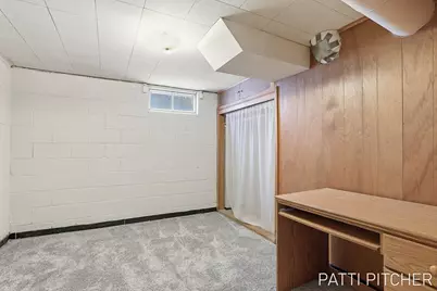 2117 Columbus Avenue, Norton Shores, MI 49441 - Photo 29