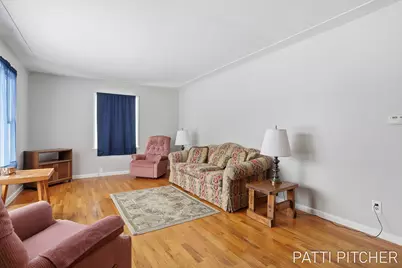 2117 Columbus Avenue, Norton Shores, MI 49441 - Photo 9