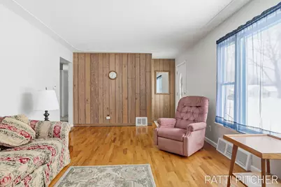 2117 Columbus Avenue, Norton Shores, MI 49441 - Photo 11