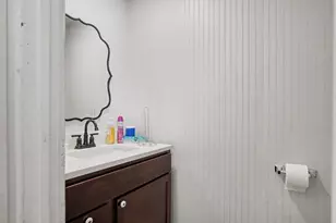 916 Lafayette Ave NE, Grand Rapids, MI 49503 - Photo 9