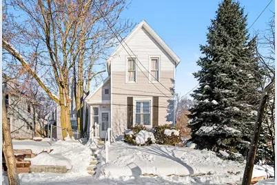 916 Lafayette Avenue NE, Grand Rapids, MI 49503 - Photo 1