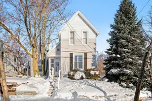 916 Lafayette Ave NE, Grand Rapids, MI 49503 - Photo 1