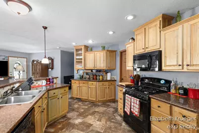 930 Solon Street NE, Cedar Springs, MI 49319 - Photo 5