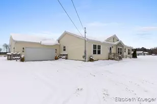 930 Solon St NE, Cedar Springs, MI 49319 - Photo 1
