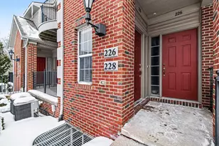 228 W Oakbrook Dr, Ann Arbor, MI 48103 - Photo 3