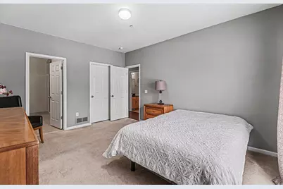 228 W Oakbrook Drive, Ann Arbor, MI 48103 - Photo 15