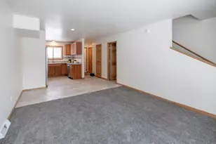 2514 Townhouse Ln, Kalamazoo, MI 49001 - Photo 7