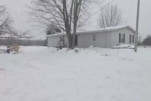 13774 S Maple Island Rd, Twin Lake, MI 49457 - Photo 3