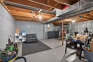 615 Sioux St, Jackson, MI 49203 - Photo 25