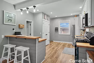 9105 Port Sheldon Street, Zeeland, MI 49464 - Photo 9