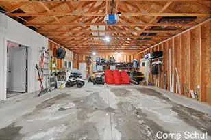9105 Port Sheldon St, Zeeland, MI 49464 - Photo 33