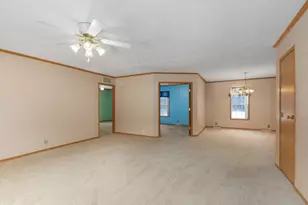 37710 Herman St, Romulus, MI 48174 - Photo 5