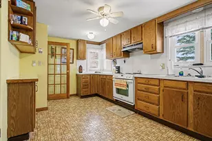 5494 Old Pipestone Rd, Eau Claire, MI 49111 - Photo 17