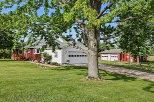 5494 Old Pipestone Rd, Eau Claire, MI 49111 - Photo 3