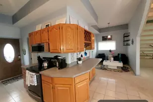 3070 Steeple Hill Rd, White Lake, MI 48383 - Photo 7