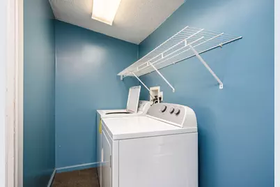921 E Willoughby Road, Lansing, MI 48911 - Photo 21
