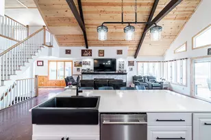 1064 Bayview Dr, Coldwater, MI 49036 - Photo 13