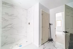 1064 Bayview Dr, Coldwater, MI 49036 - Photo 41