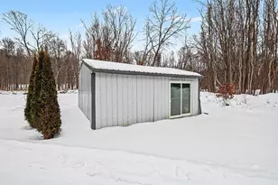 10590 Gorsline Rd, Battle Creek, MI 49014 - Photo 15