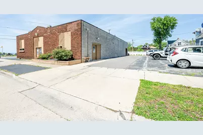 1719 Lakeshore Drive, Saint Joseph, MI 49085 - Photo 3