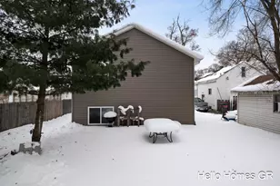 589 34th St SW, Wyoming, MI 49509 - Photo 21