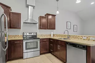 1015 Moreland St, Grand Haven, MI 49417 - Photo 5