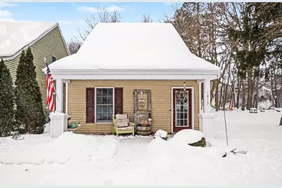 1015 Moreland Street, Grand Haven, MI 49417 - Photo 1