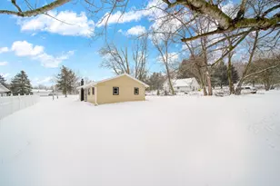 1720 Main St, Jonesville, MI 49250 - Photo 29