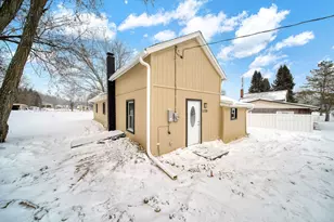 1720 Main St, Jonesville, MI 49250 - Photo 3