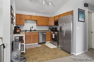 1207 Cedarwood Dr, Greenville, MI 48838 - Photo 5