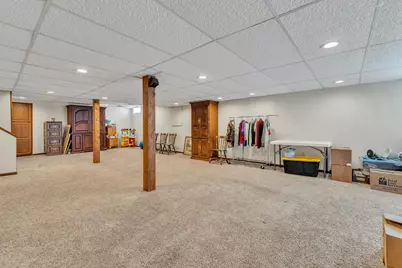 22014 Heatheridge Lane, Farmington Hills, MI 48335 - Photo 39