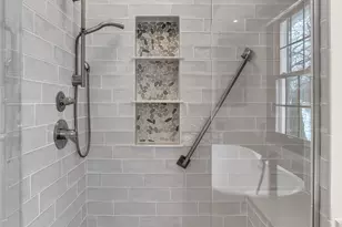 22014 Heatheridge Ln, Farmington Hills, MI 48335 - Photo 31