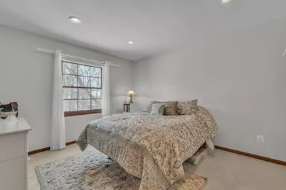 22014 Heatheridge Lane, Farmington Hills, MI 48335 - Photo 35