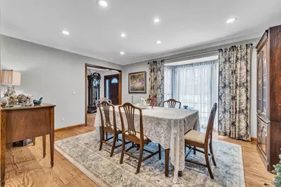 22014 Heatheridge Lane, Farmington Hills, MI 48335 - Photo 7